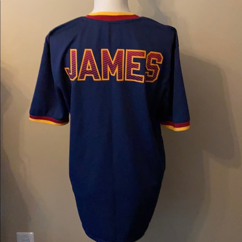 LeBron James cavaliers shirt, men’s L - Picture 2 of 7